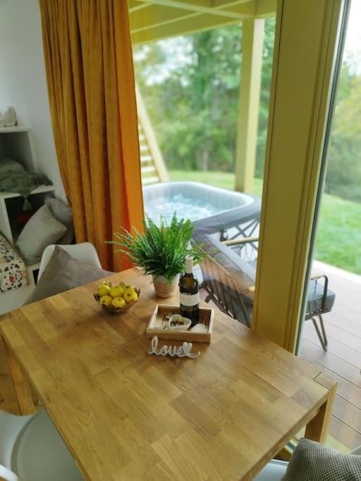 Holiday House Hona Lux Velike Lasce Exterior foto