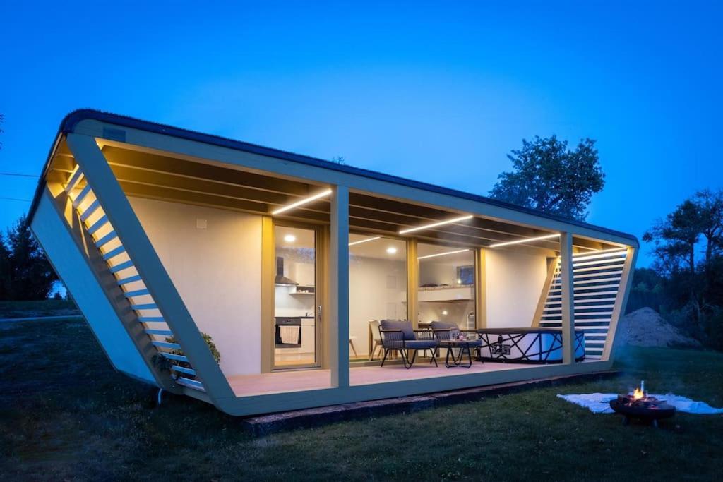 Holiday House Hona Lux Velike Lasce Exterior foto